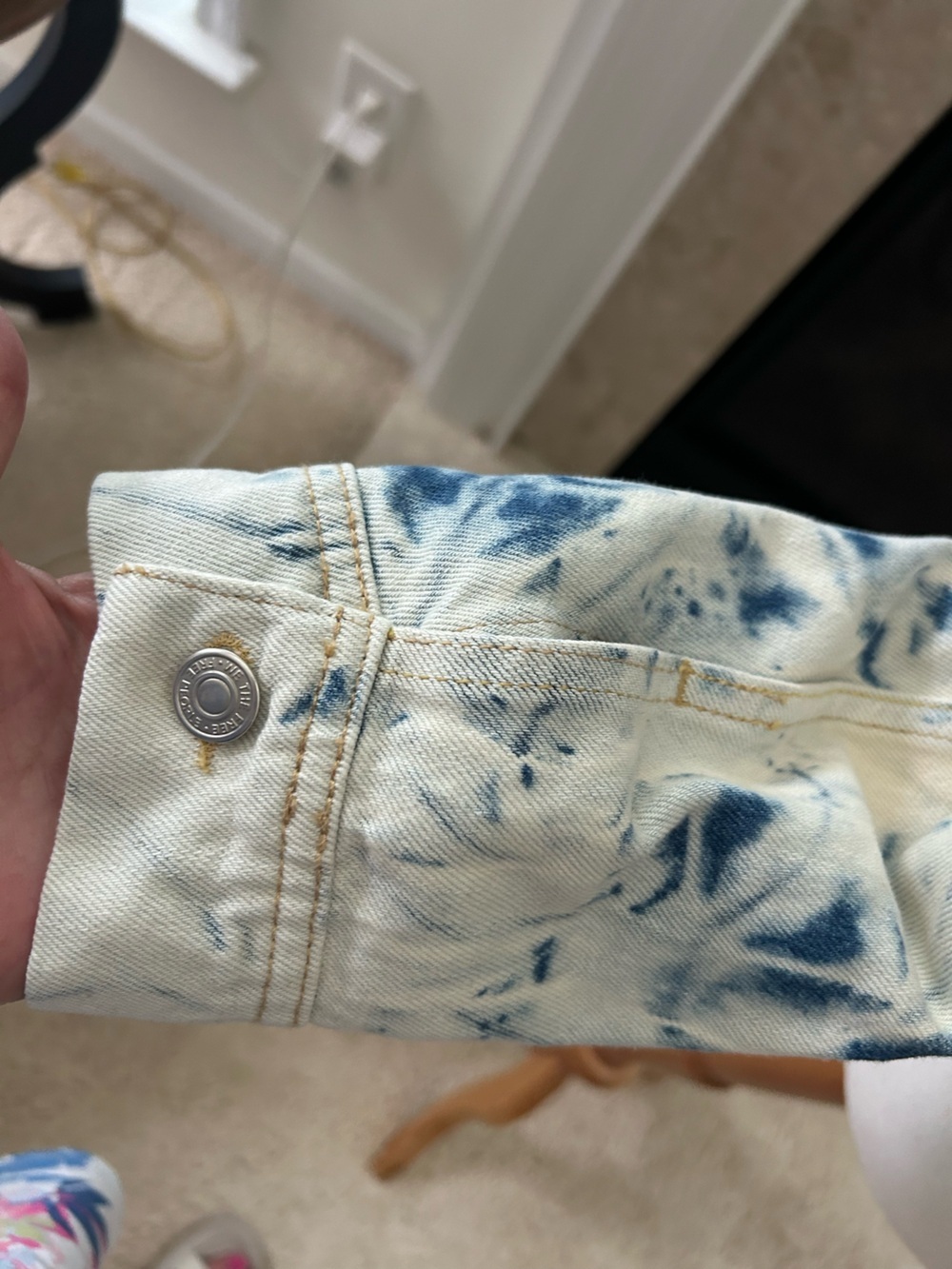 Free People Rumors Jones Tie-Dye Blue Colorway Denim Jacket - Picture 5 of 12